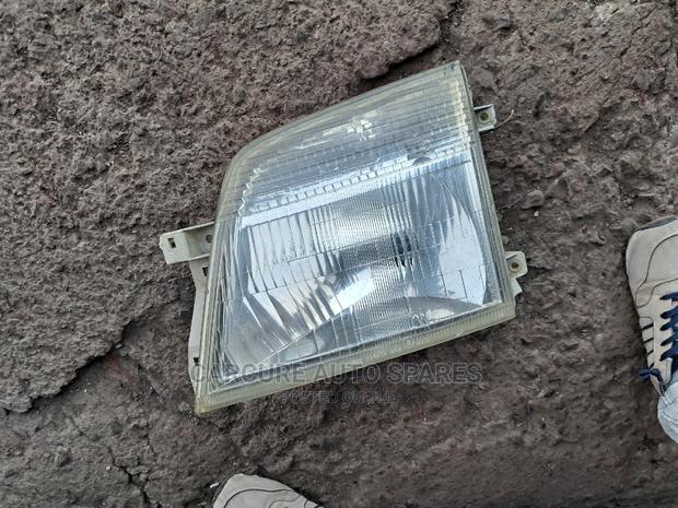 Nissan Caravan E25 Headlight - main view