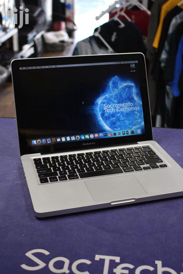 Laptop Apple MacBook Pro 4GB Intel Core i5 HDD 500GB