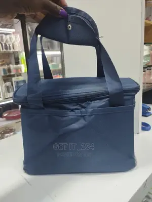 *Insulated Lunch Bags*
☆ Available in Navy Blue*
