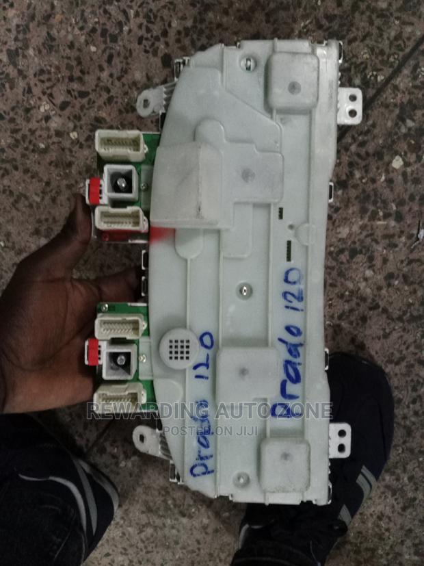 Prado 120 Speedometer. - main view