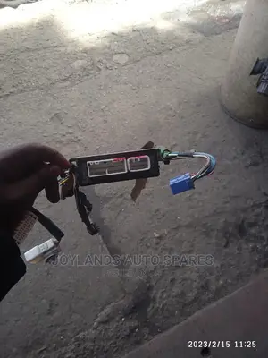 Computer Sensor Boot Lock Hilux Surf 2008