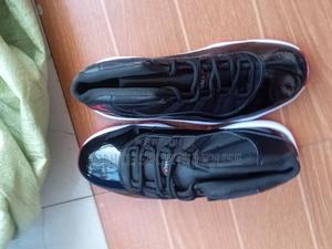 Basketball Shoes - thumbnail 2