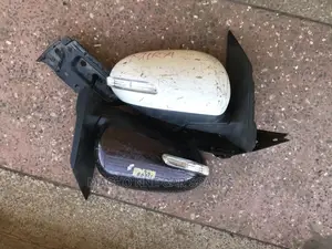 Daihatsu Mira Sidemirror With Indicator