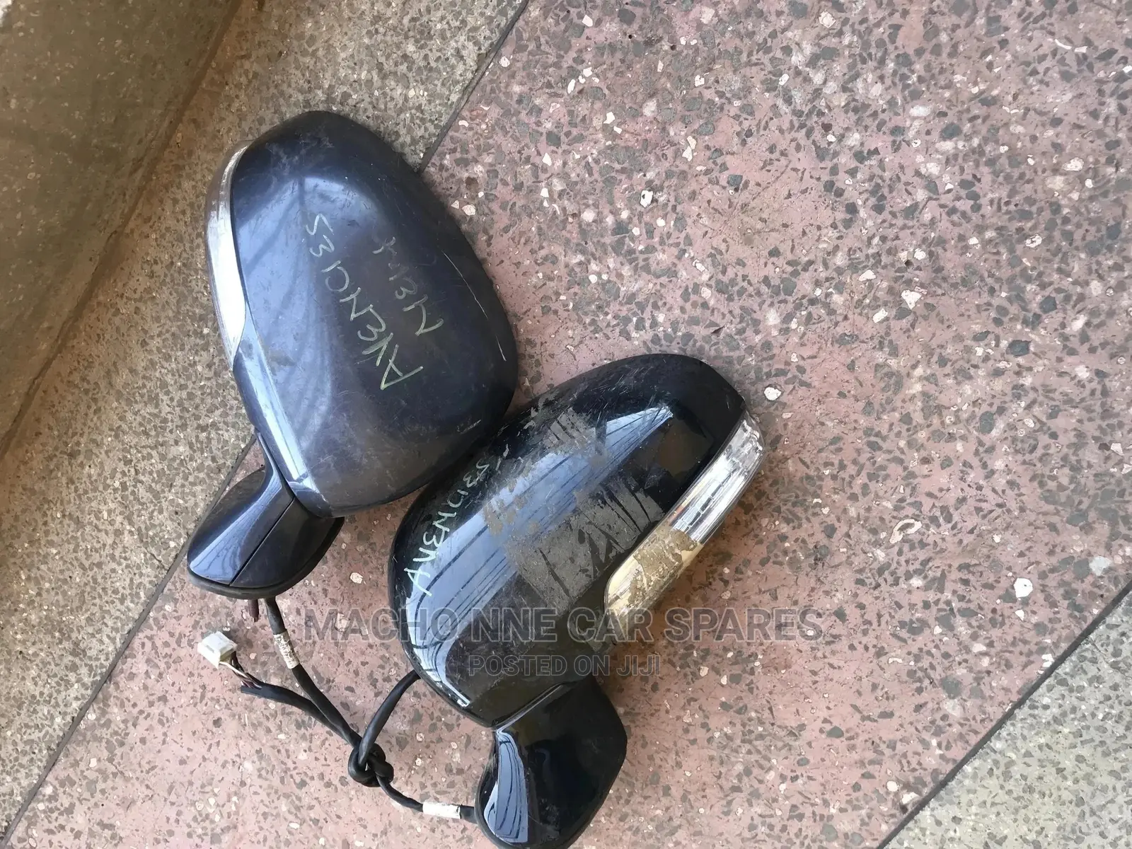 Toyota Avensis 2015 Sidemirror