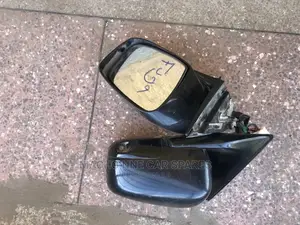 Nissan Fuga Sidemirror