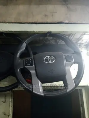Prado 150 Steering Airbag.