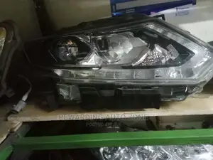 Nt36 Ex Trail Headlight Xenon.