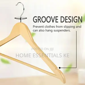 *1pc Wooden Hanger STRONG ENOUGH*