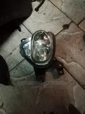 Toyota Crown Royal 2012 Foglights.