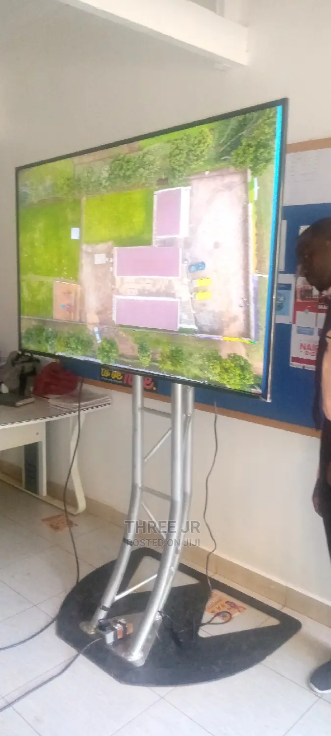 Big 65 Inch Tv Screeens for All Training for Hire Available