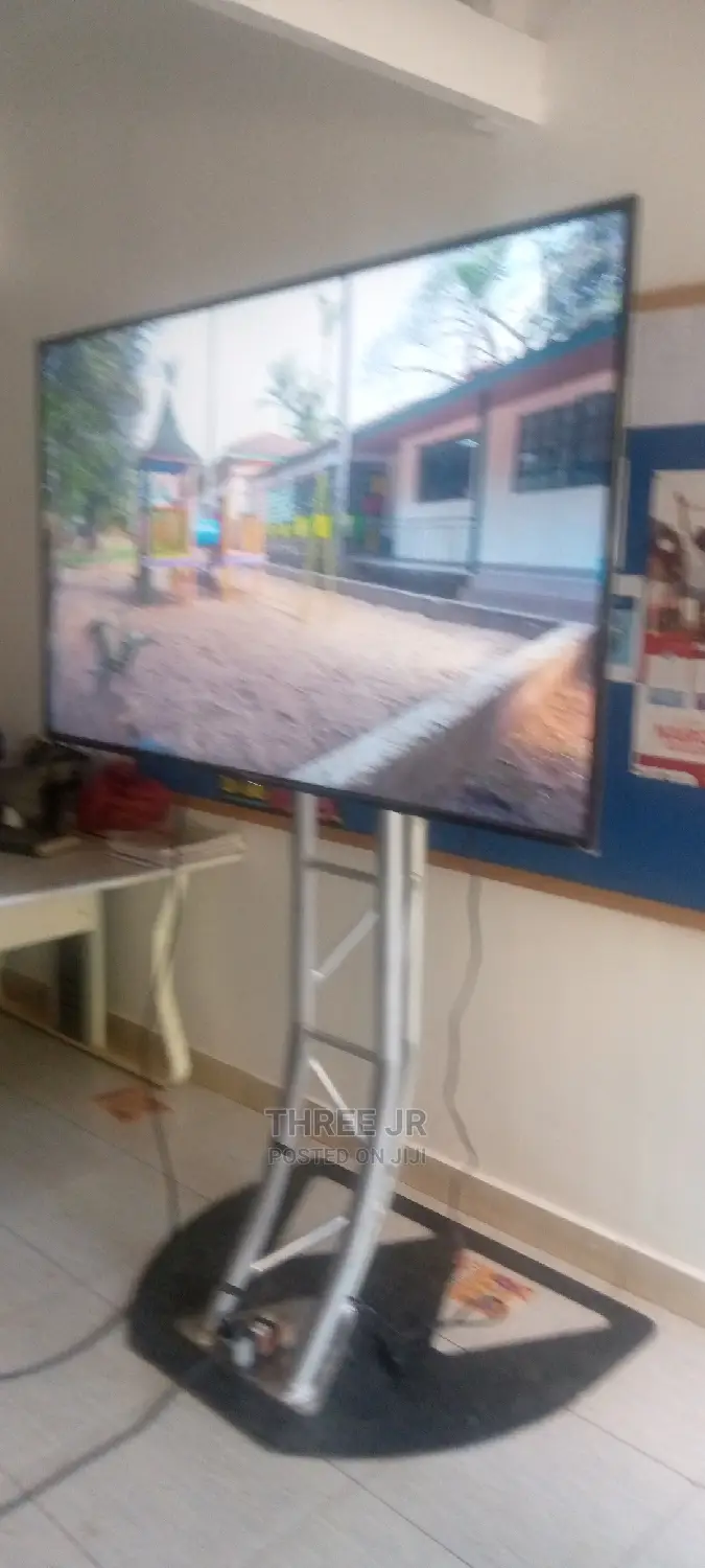 Big 65 Inch Tv Screeens for All Training for Hire Available