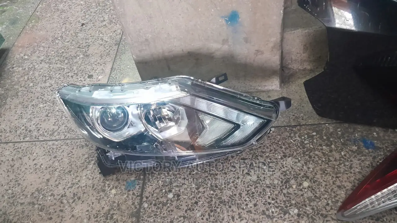 Dualis New Model Headlight 2014/2015