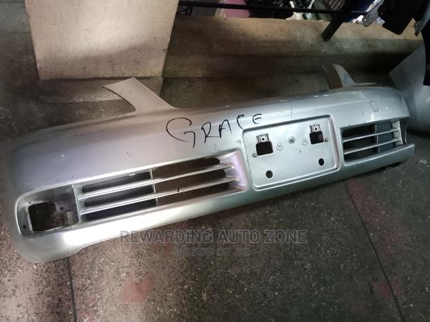 Toyota Crown 2005 Front Bumper.