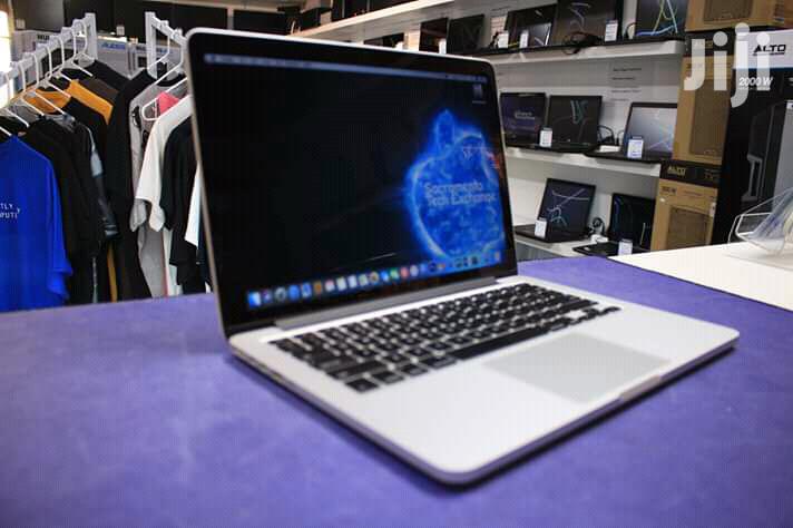 Laptop Apple MacBook Pro 4GB Intel Core i5 HDD 500GB