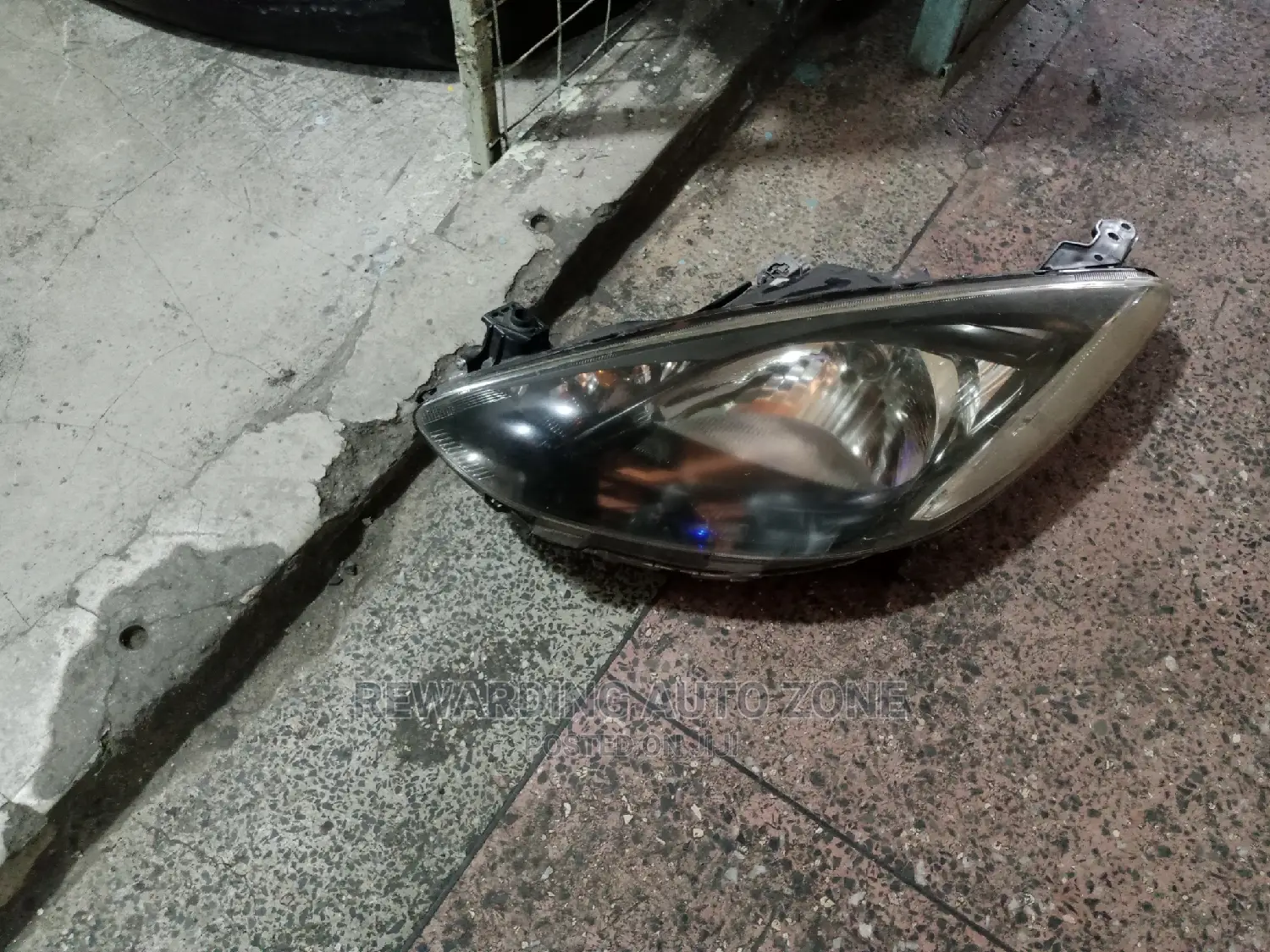 Mazda Demio Headlight 2010 Non Xenon