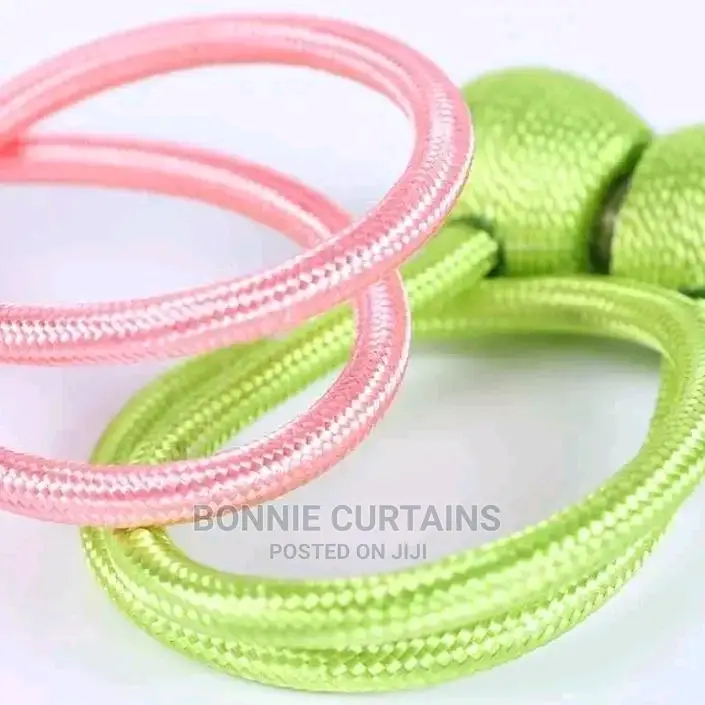 Curtains Holders Available in Affordable Prices
