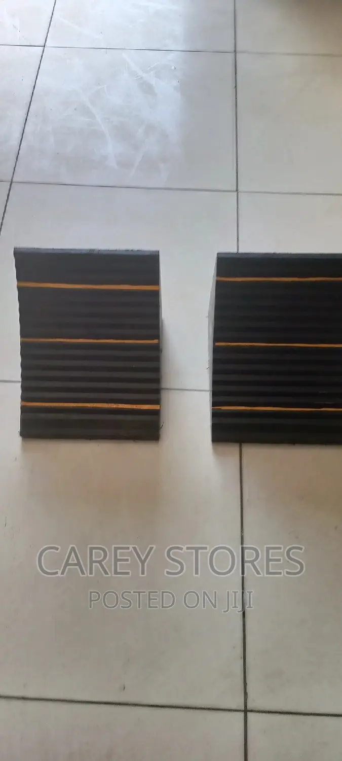Wheel Stopper / Wheel Chock