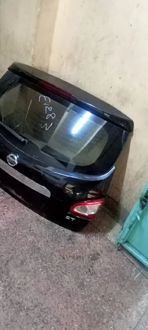 Nissan Dualis 2013 Boot