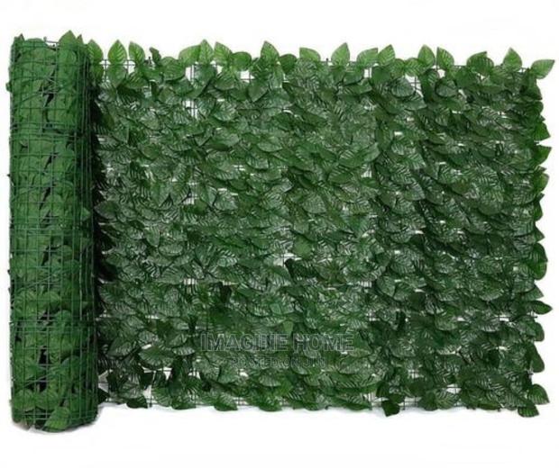 Green Privacy Fence - thumbnail 2