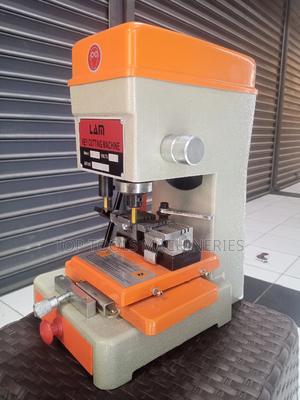 Lam Key Cutting Machine - thumbnail 2