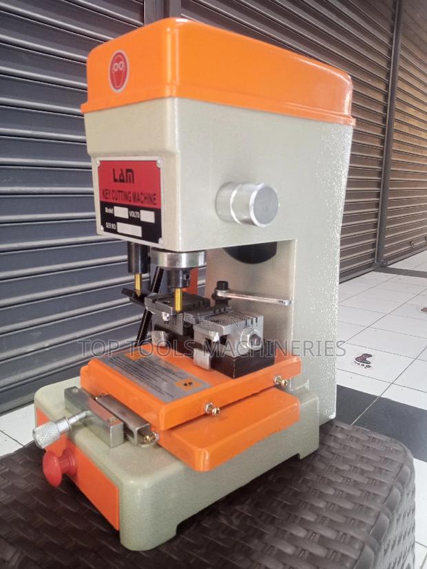 Lam Key Cutting Machine - thumbnail 3