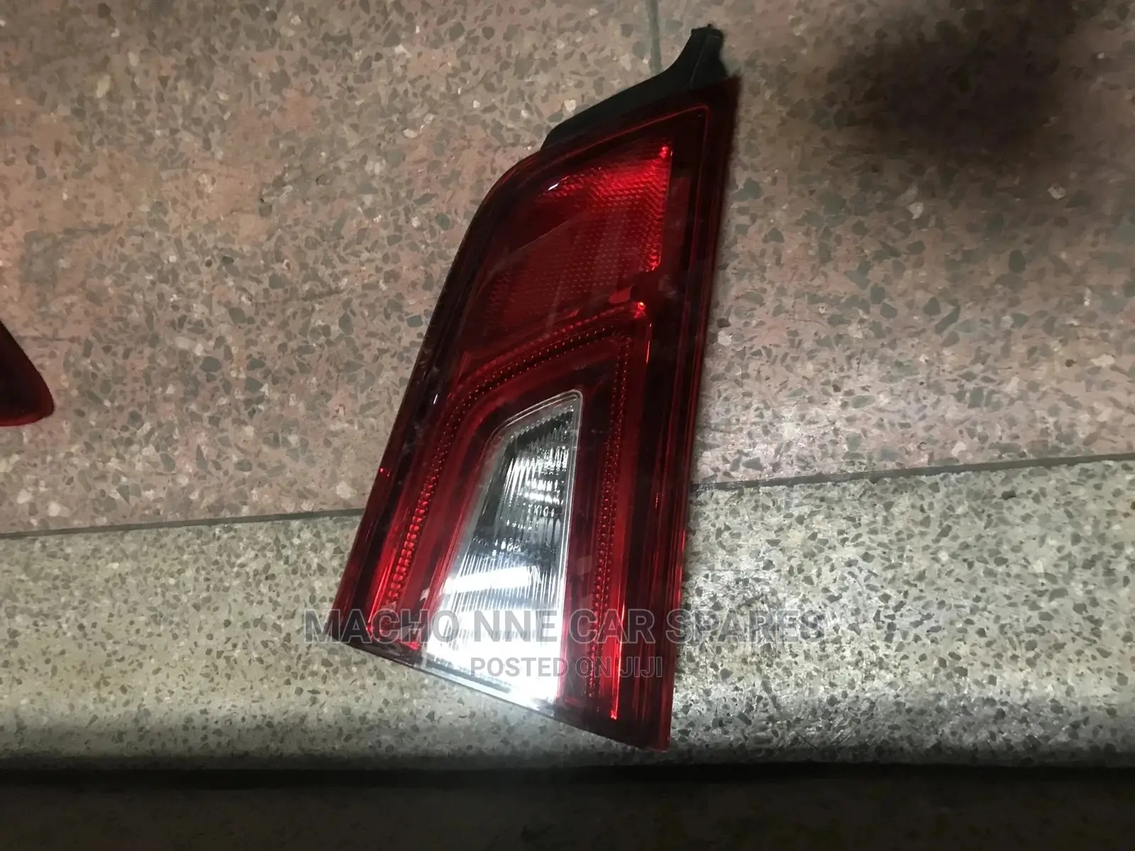 Nissan Qashqai 2015 Boot Light