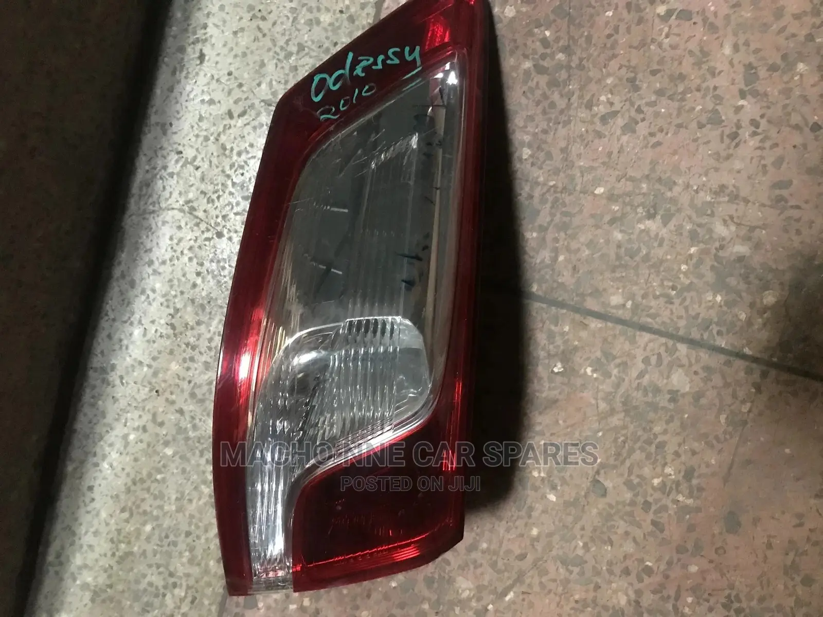Honda Odyssey 2010 Taillight
