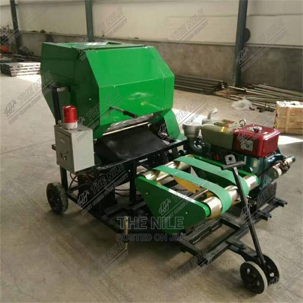 Green Storage Feed Hay Baling Machine - main view