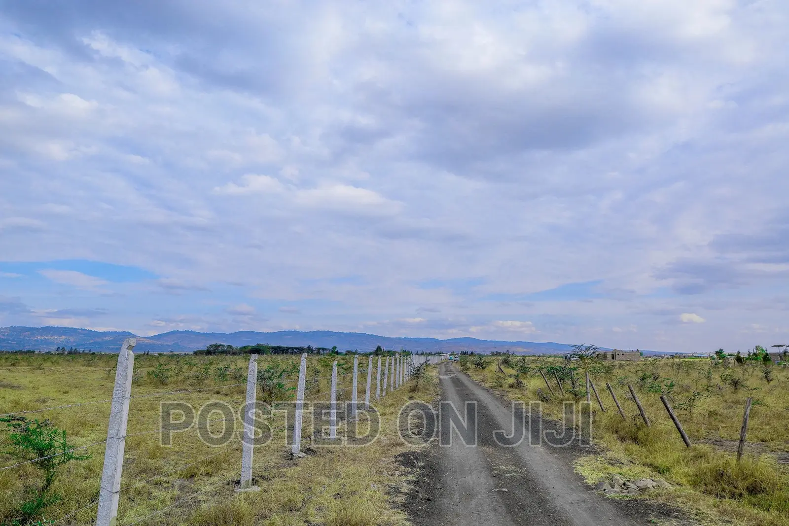 Magnificent Plots for Sale^En