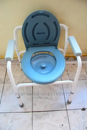 Commode Chair