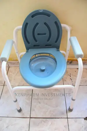 Commode Chair