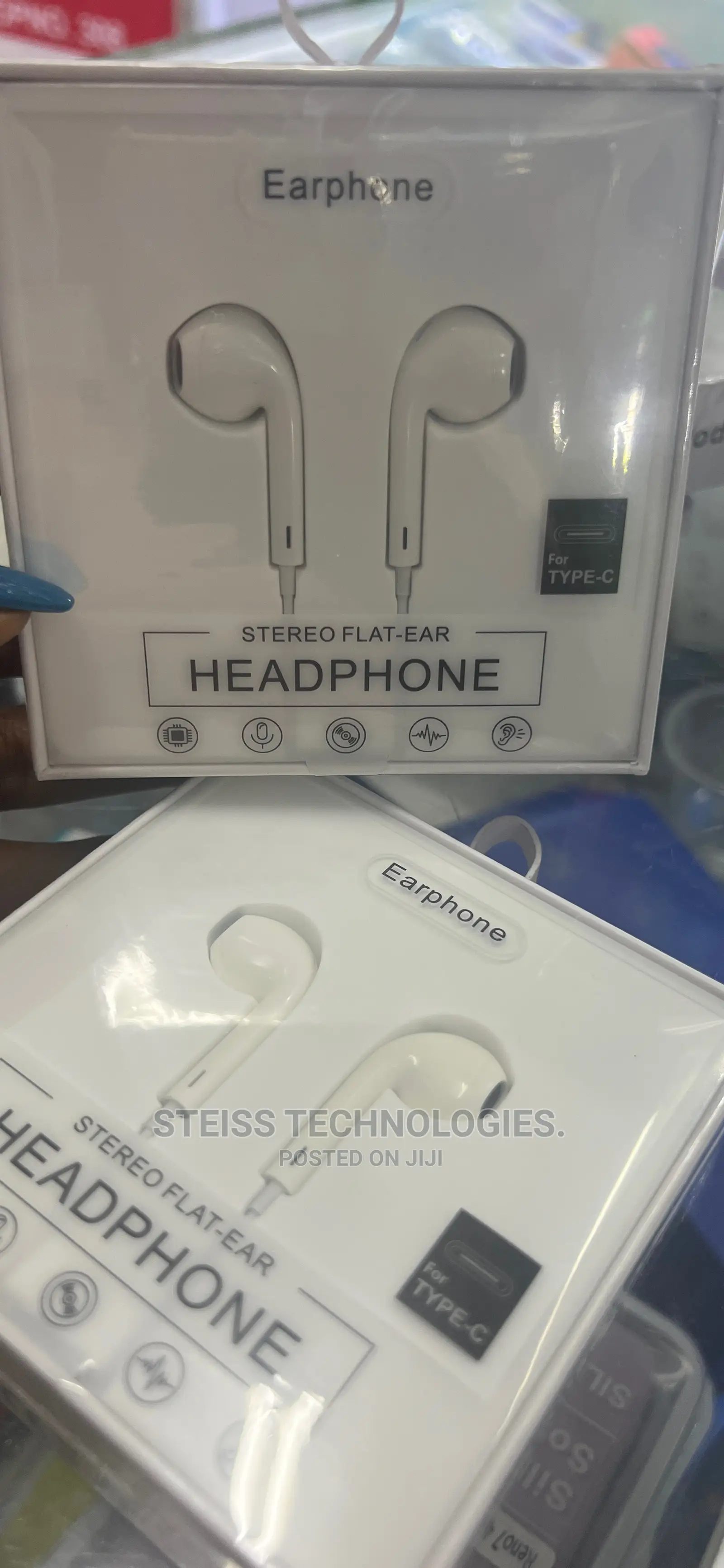 Type-C Flat Wired Earphones.