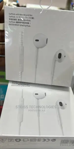 Type-C Flat Wired Earphones.