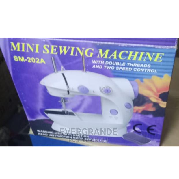 Mini Sewing Machine