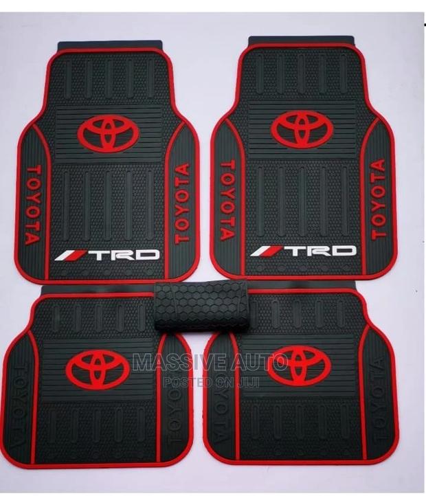 Toyota Log Floor Mats Available