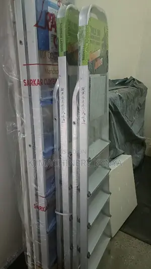 EN131 Approved Aluminium,Fibre And Stell Ladders For Sale