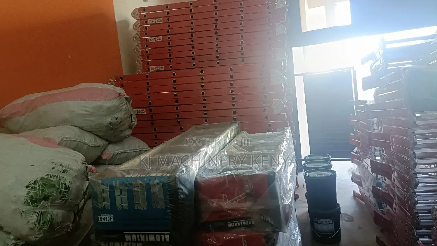 EN131 Approved Aluminium,Fibre And Stell Ladders For Sale