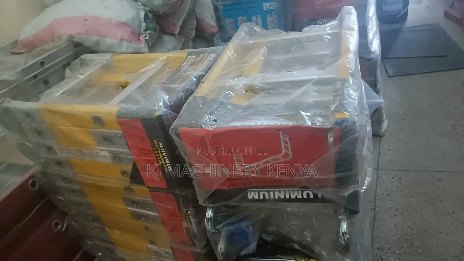 EN131 Approved Aluminium,Fibre And Stell Ladders For Sale