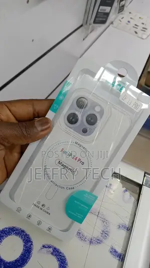 iPhone 14 Pro Magnetic Attraction Transparency Phone Case-C