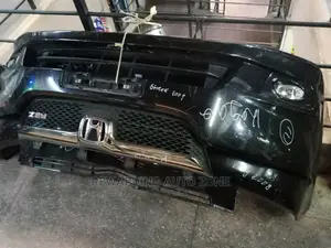 Honda Stream Front Bumper Wih Grille Complete.
