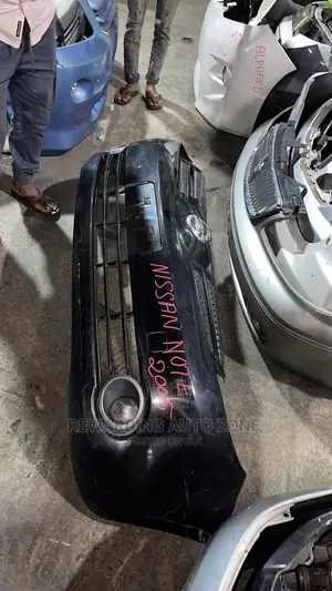 Nissan Note 2005 Front Bumper.