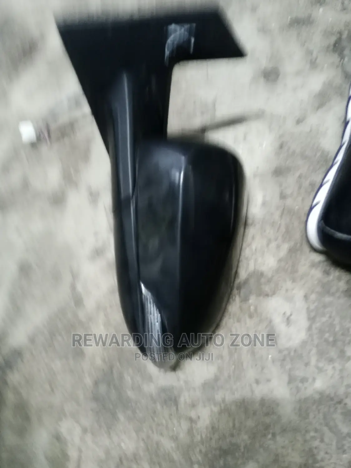 Aqua Side Mirror
