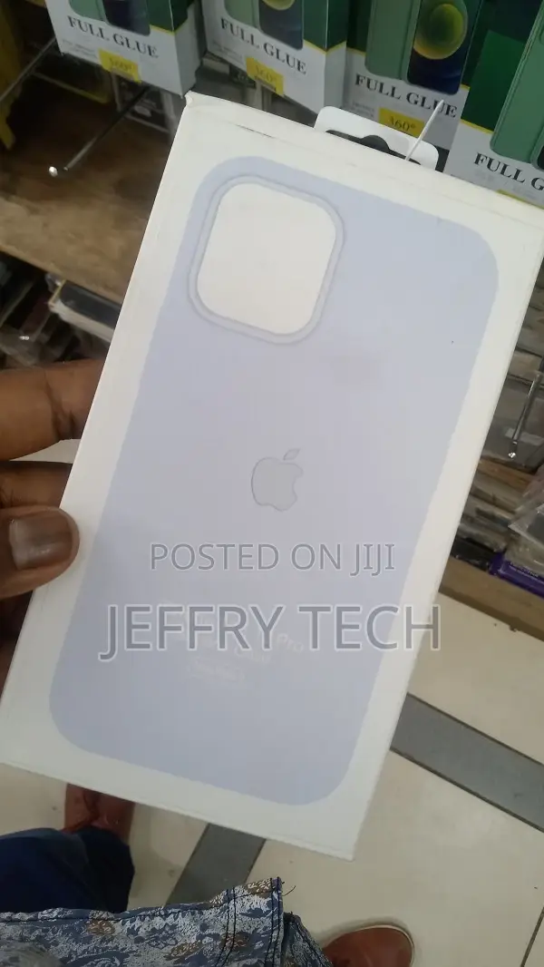 iPhone 12/12pro Apple Silicone Magsafe Case Light Purple