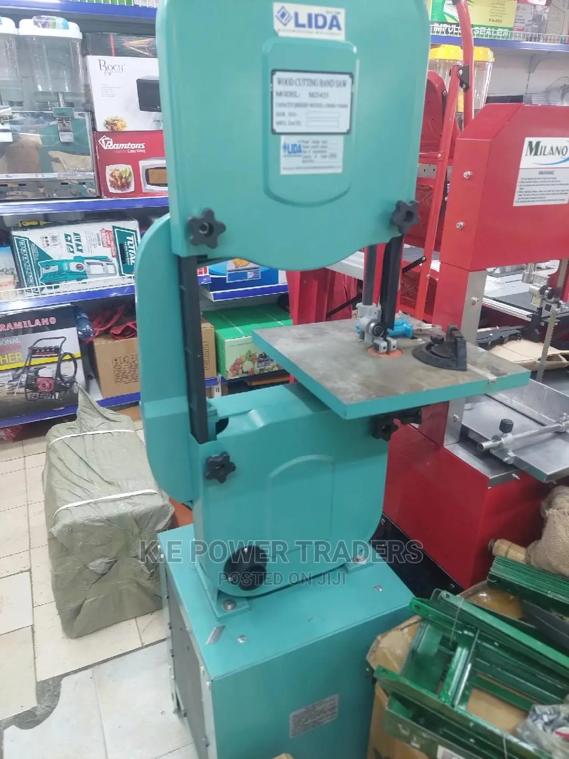 Brand New Woodworking Bandsaw