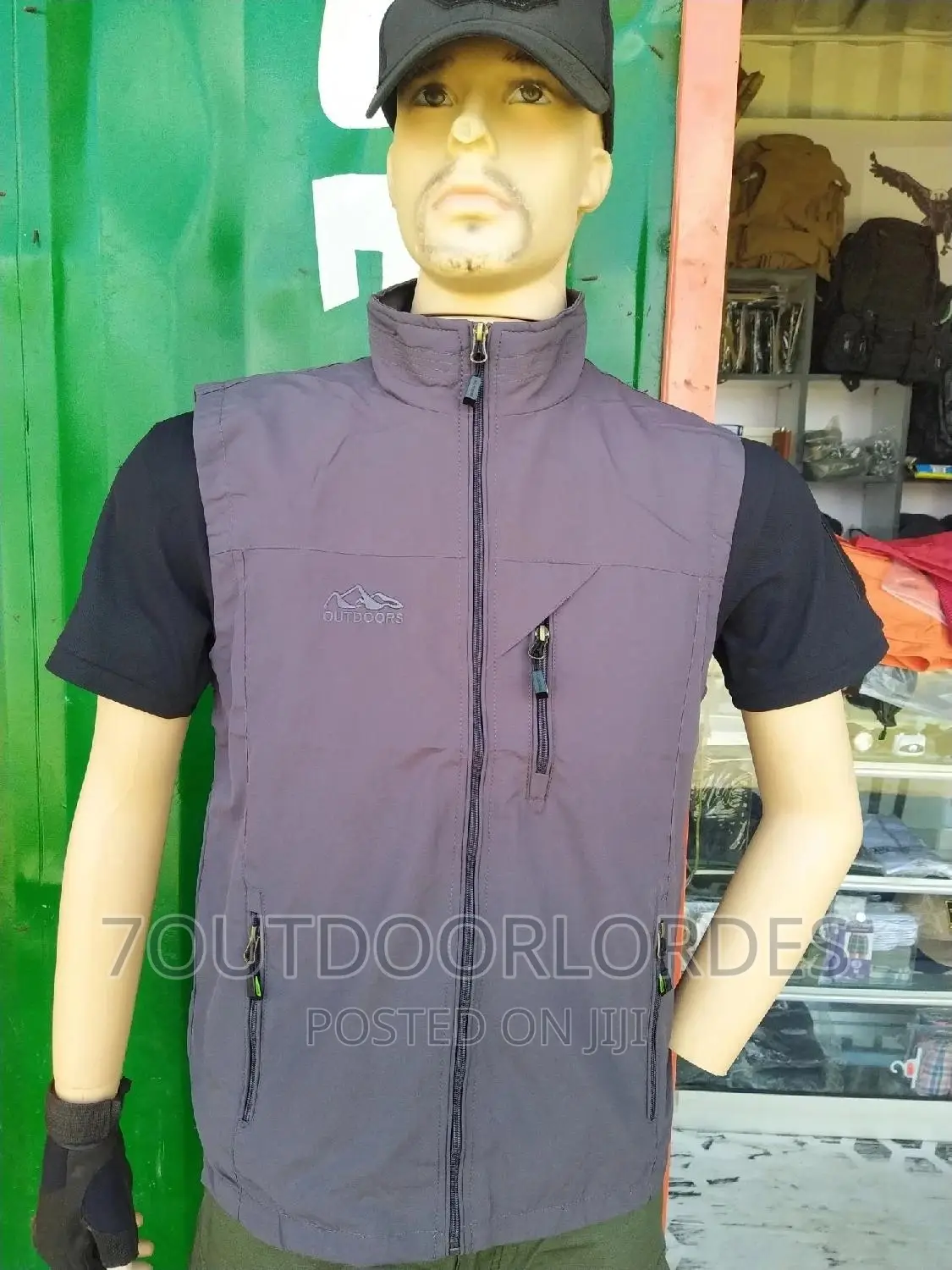 Sleeveless Vest