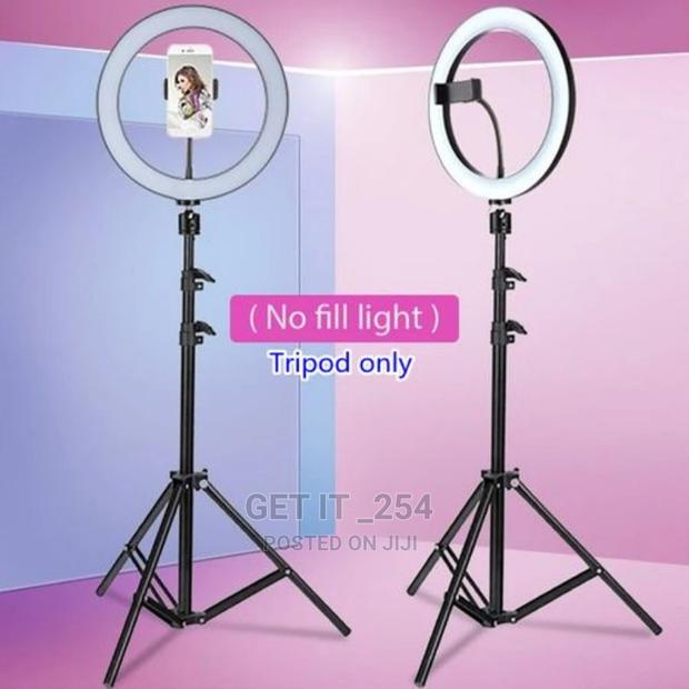 Reliable Tripod Stand+ Ringlight