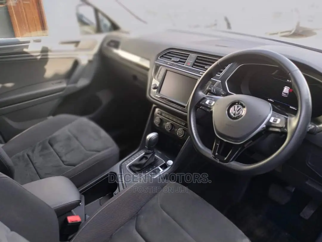Volkswagen Tiguan 2017 Gray