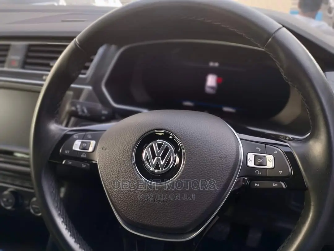 Volkswagen Tiguan 2017 Gray