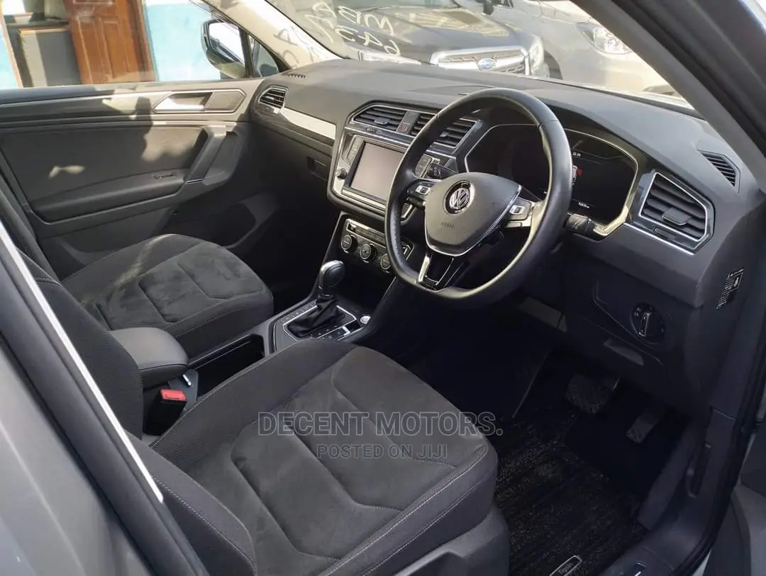 Volkswagen Tiguan 2017 Gray