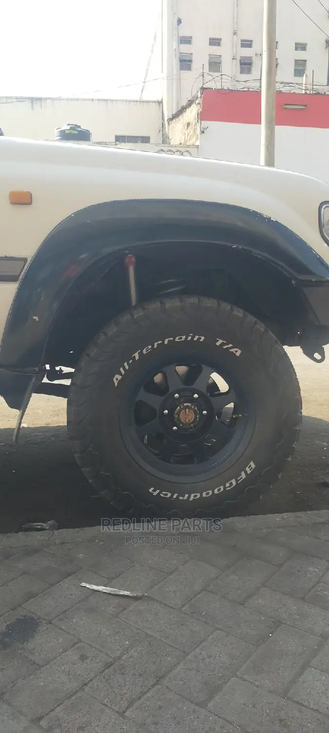 Eibach Toyota Land Cruiser 80/105 Series Pro- Lift Kit